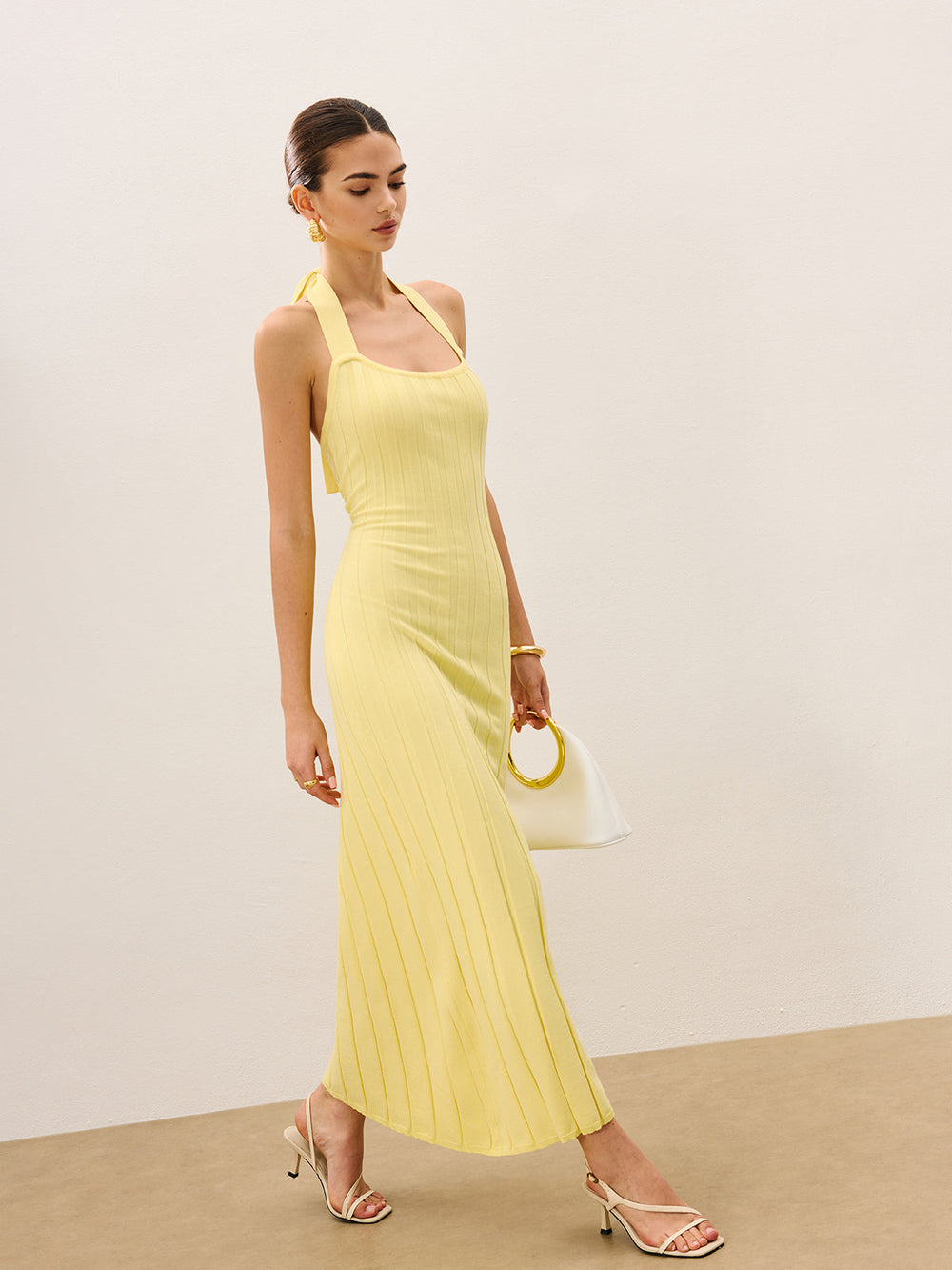Halter-Strickkleid mit Rippstrickung