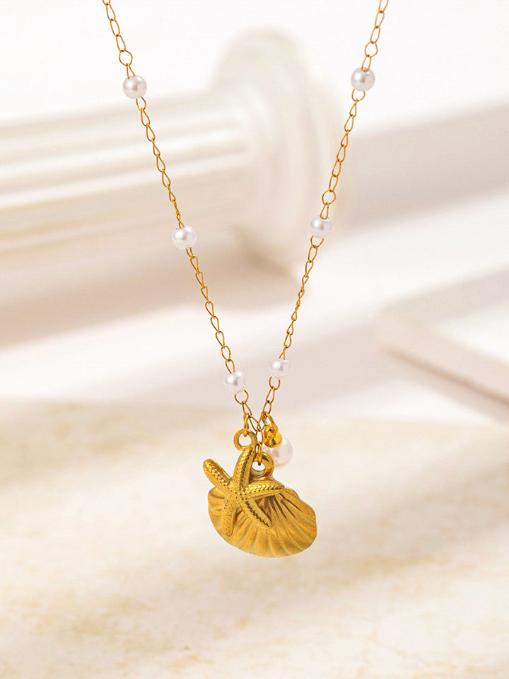 Goldene Muschel & Seestern Halskette mit Perlen
