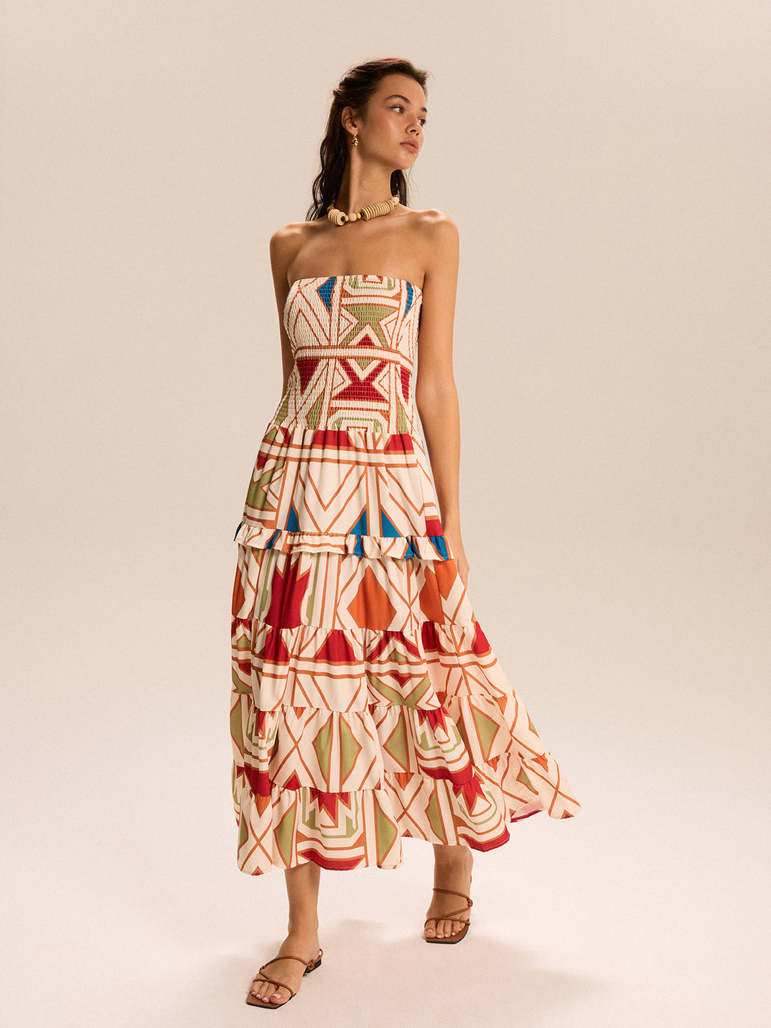 Colorblock trägerloses gestuftes Maxikleid
