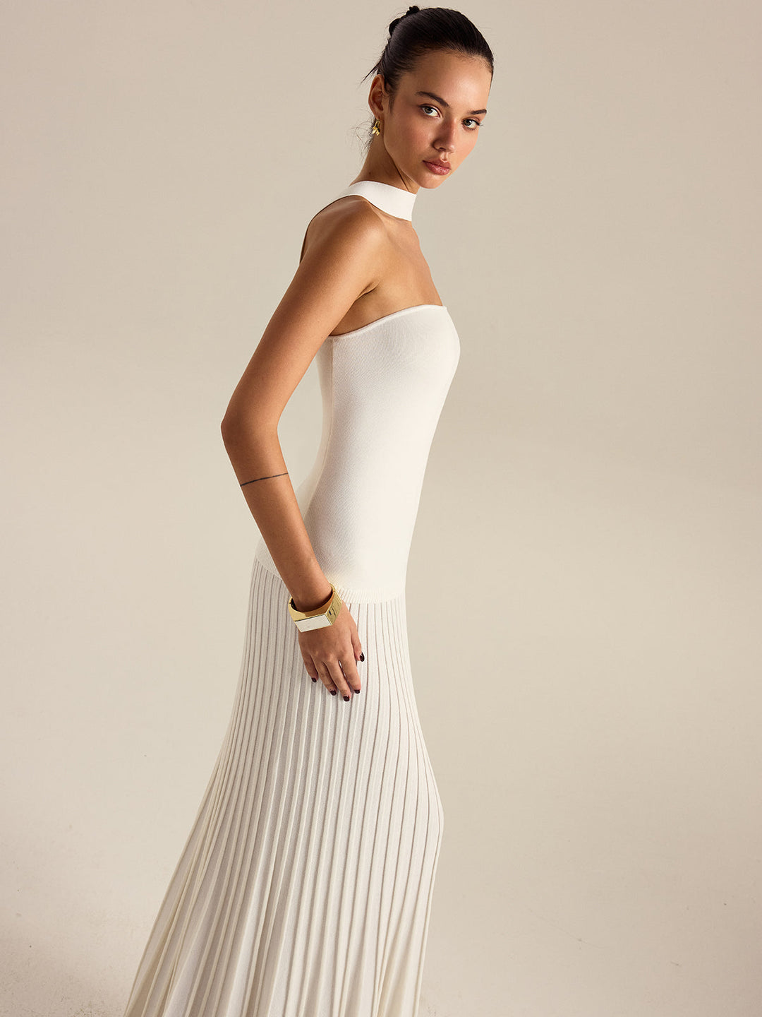 Neckholder-Kleid mit Falten, Maxilänge