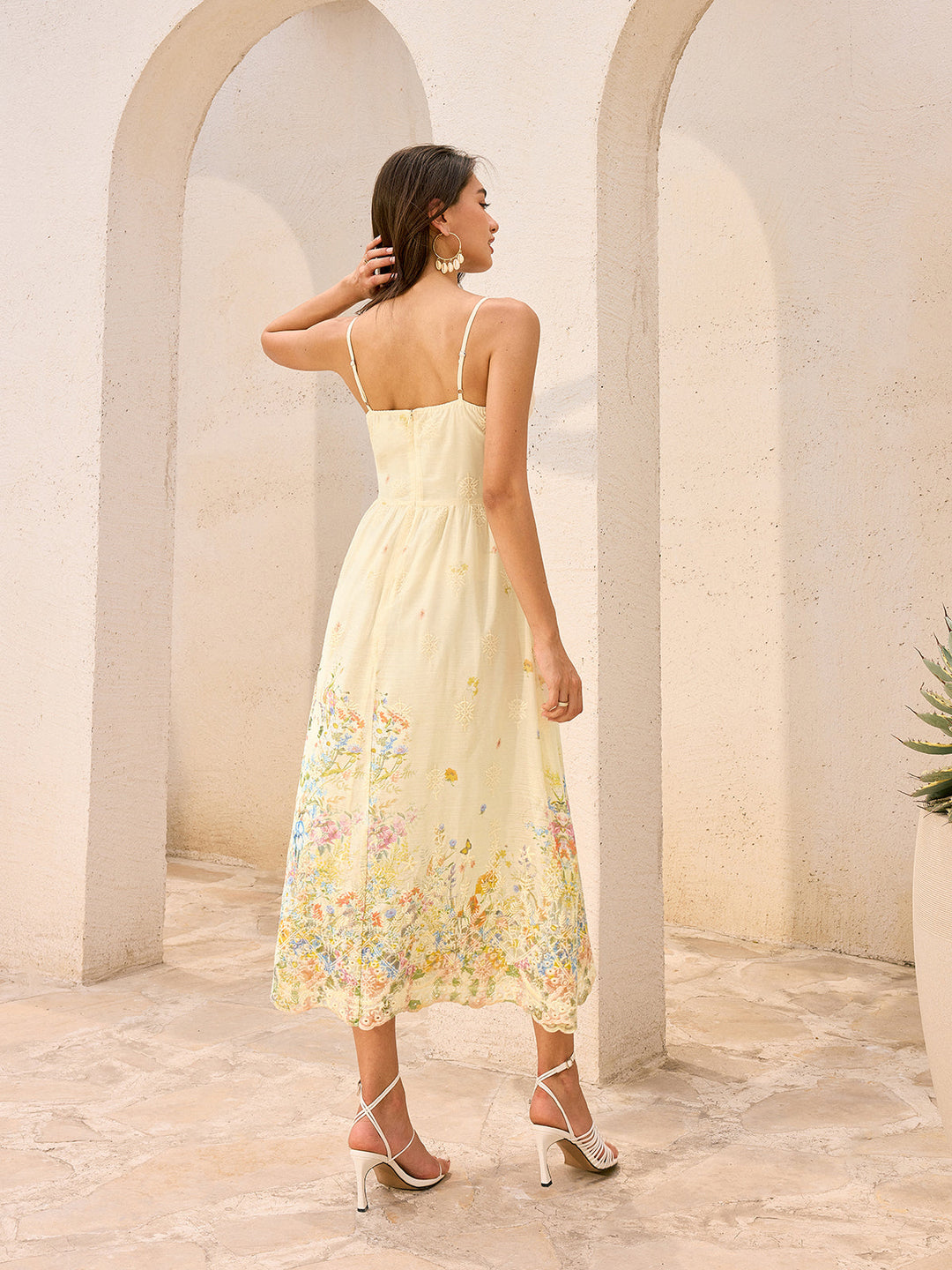Blumenstickerei Midi-Kleid mit Knöpfen