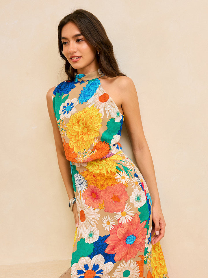 Maxikleid mit Blumenmuster und Band am Rücken