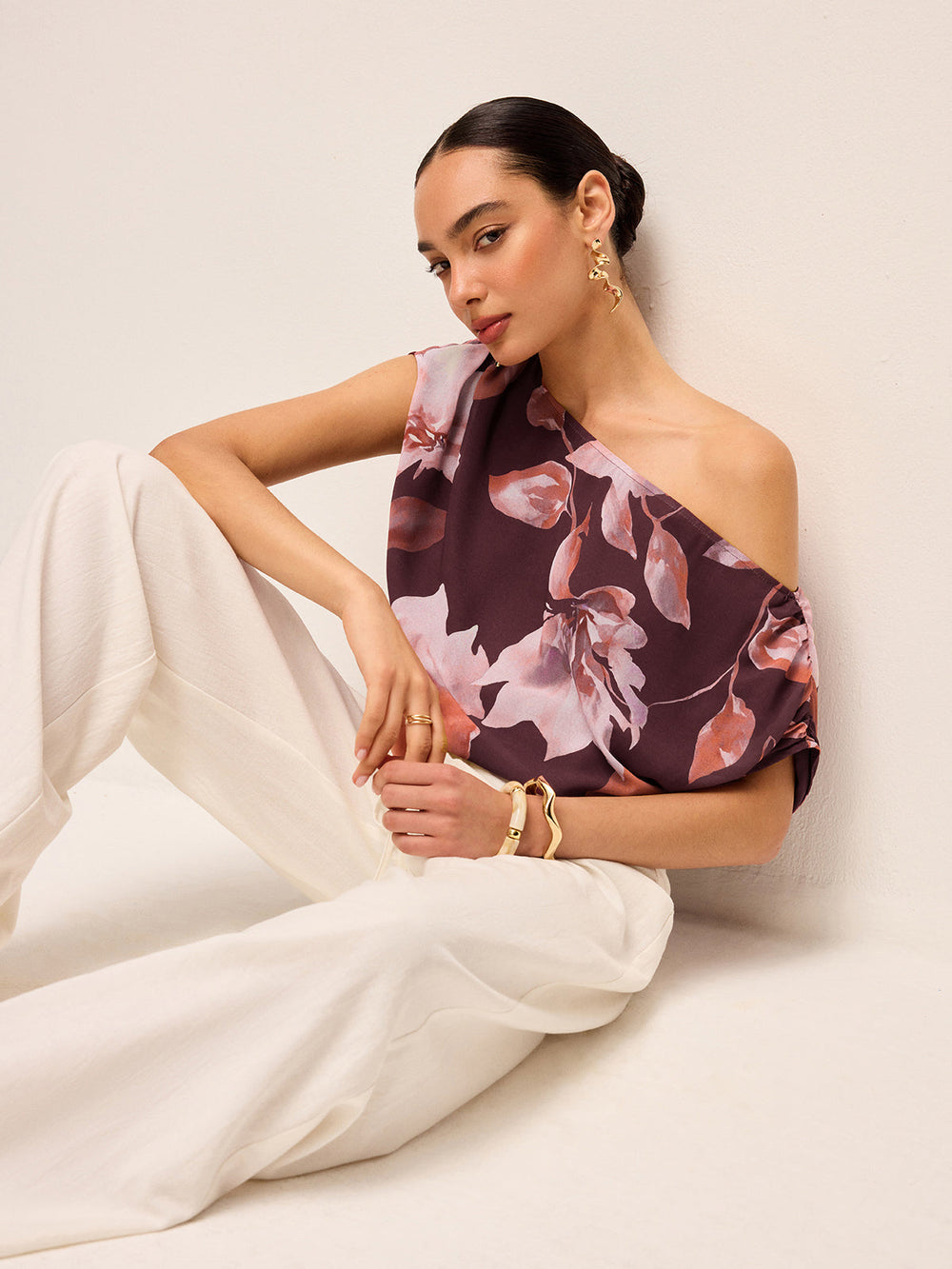 One-Shoulder Geblümter Bluse mit Gürtel