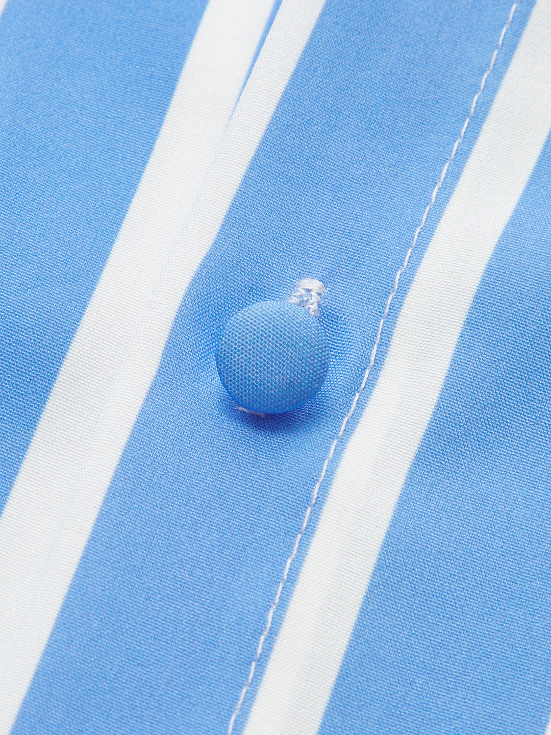 Gürtelkleid mit Streifen und Puffärmeln