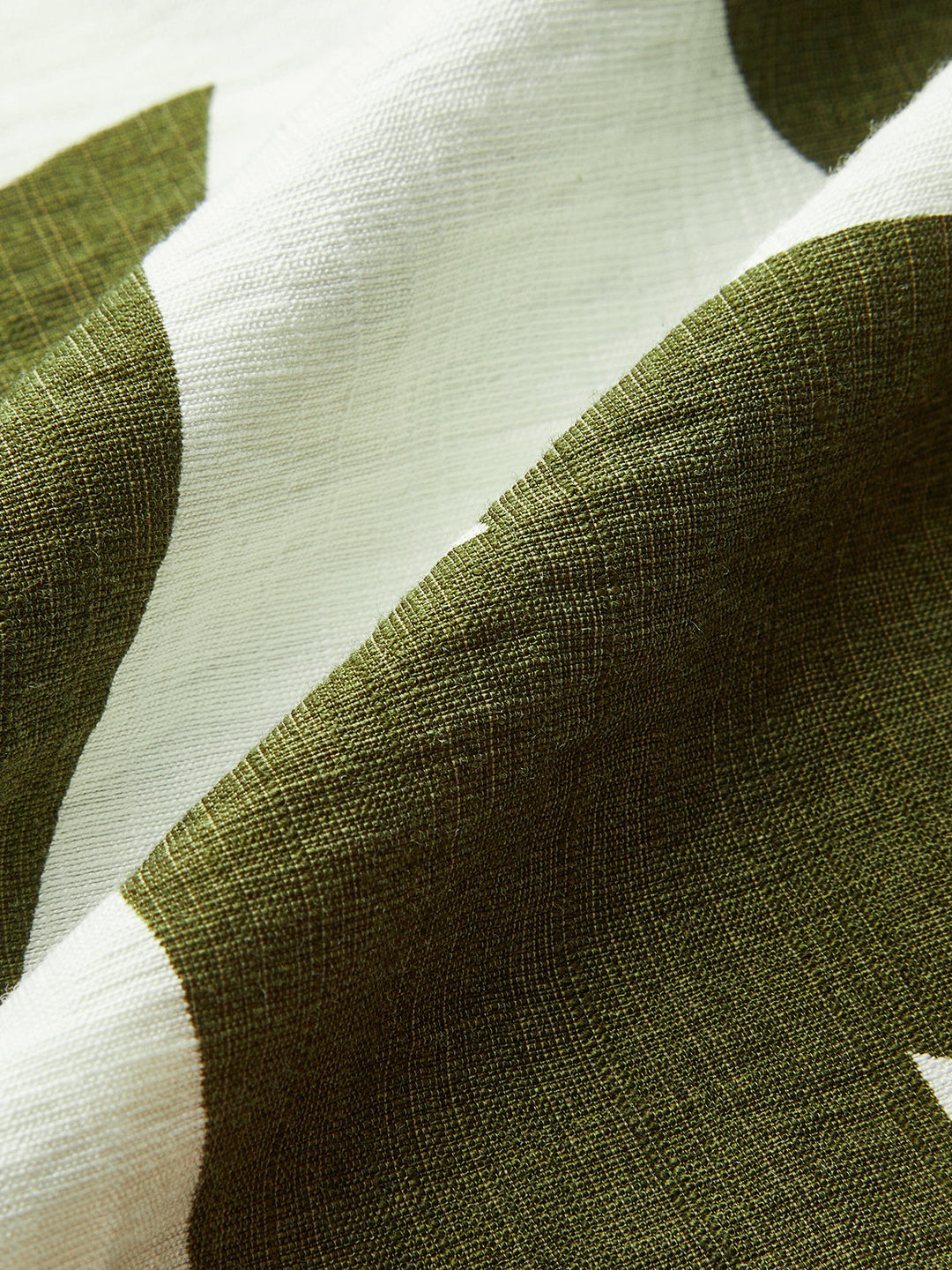 Florale Hose mit weitem Bein