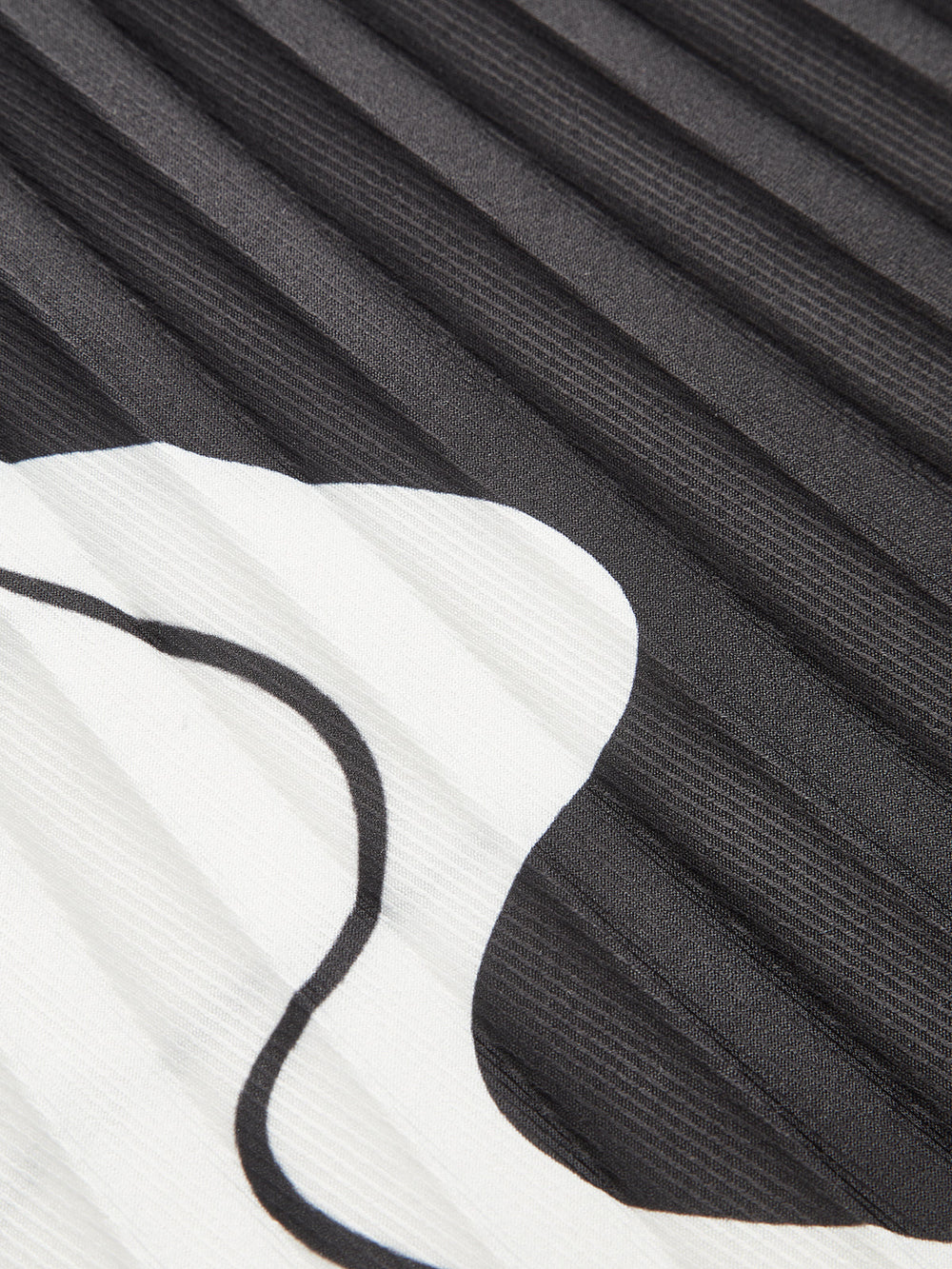 Faltenrock mit abstraktem Print