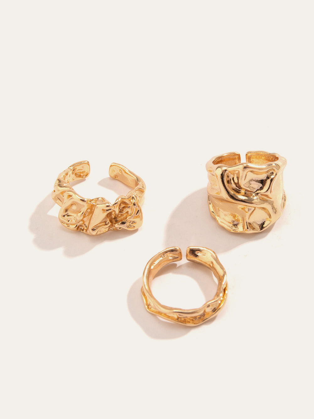 Dreiteiliges Unregelmäßiges Goldton-Ringe-Set