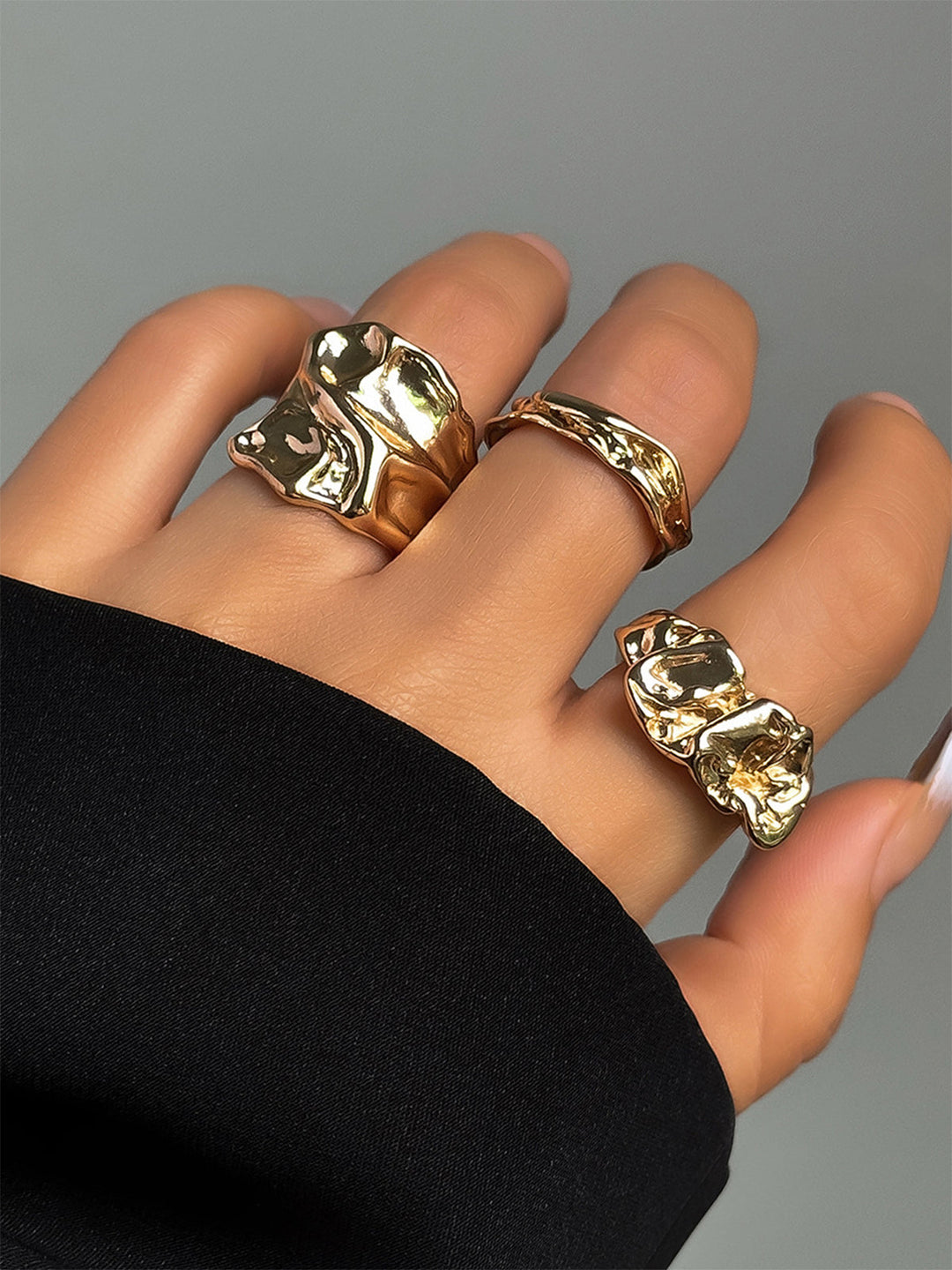 Dreiteiliges Unregelmäßiges Goldton-Ringe-Set