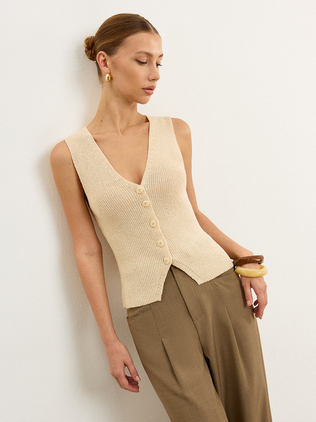 Strickweste mit Knopfleiste vorne