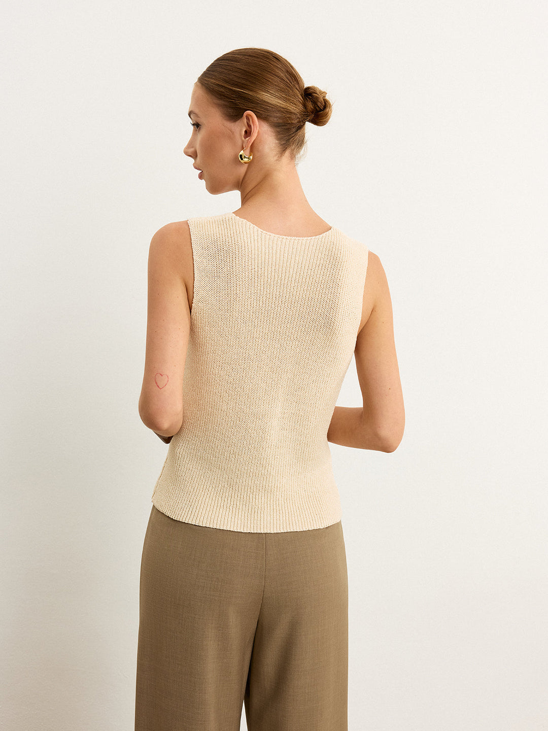 Strickweste mit Knopfleiste vorne