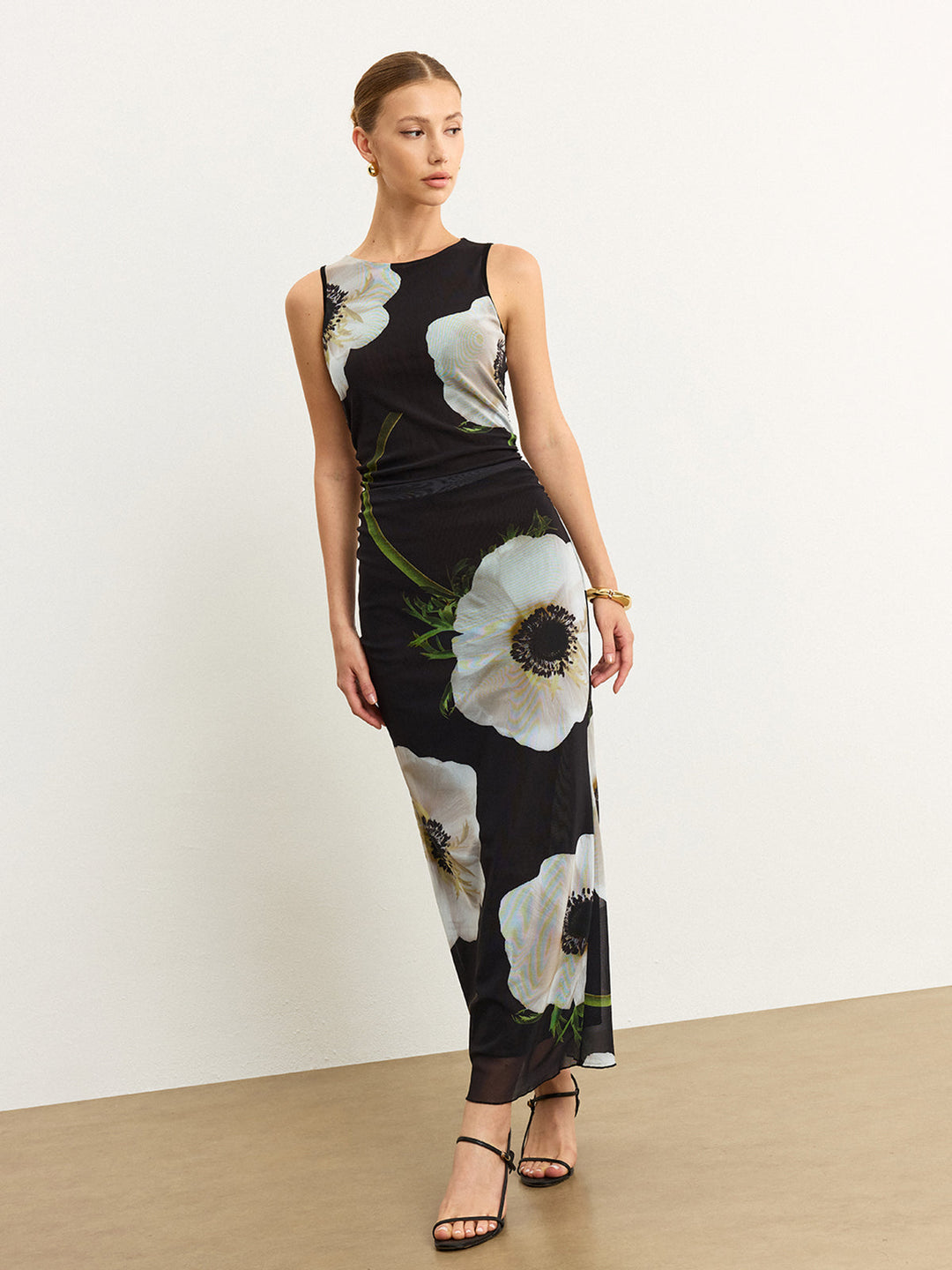 Durchsichtiges Maxikleid mit Blumenmuster