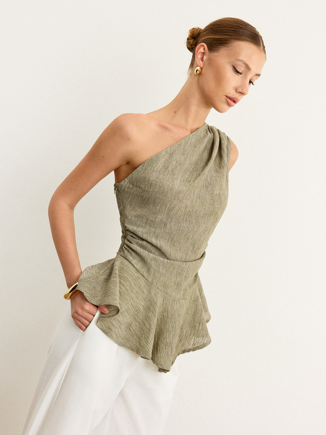 Asymmetrisches One-Shoulder-Oberteil mit Rüschensaum