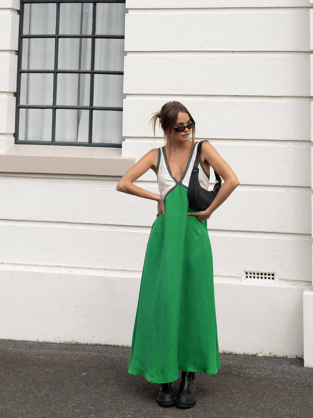 Satin Maxikleid mit Kontrastbesatz