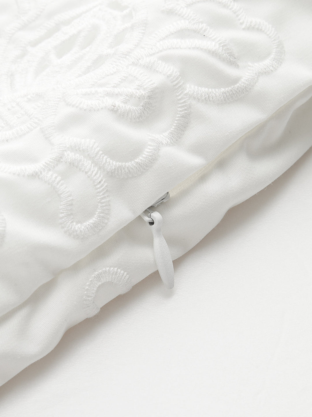 Spitzenbesetzte High-Waist-Shorts