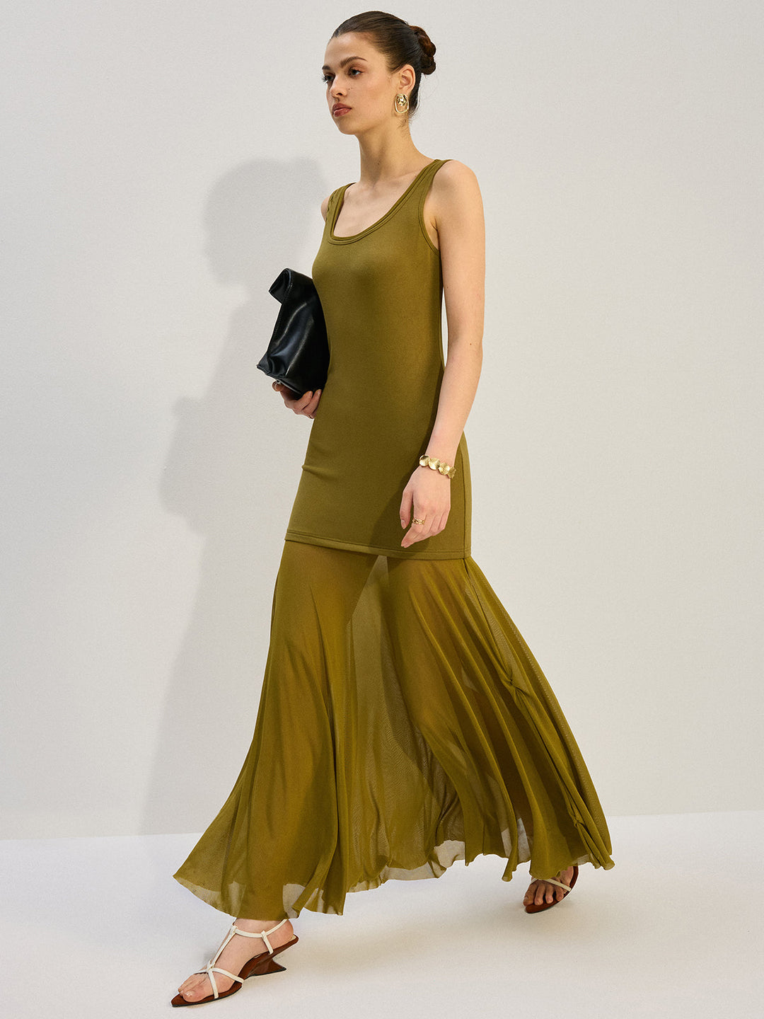 Ärmelloses Maxikleid mit durchbrochenen Einsätzen