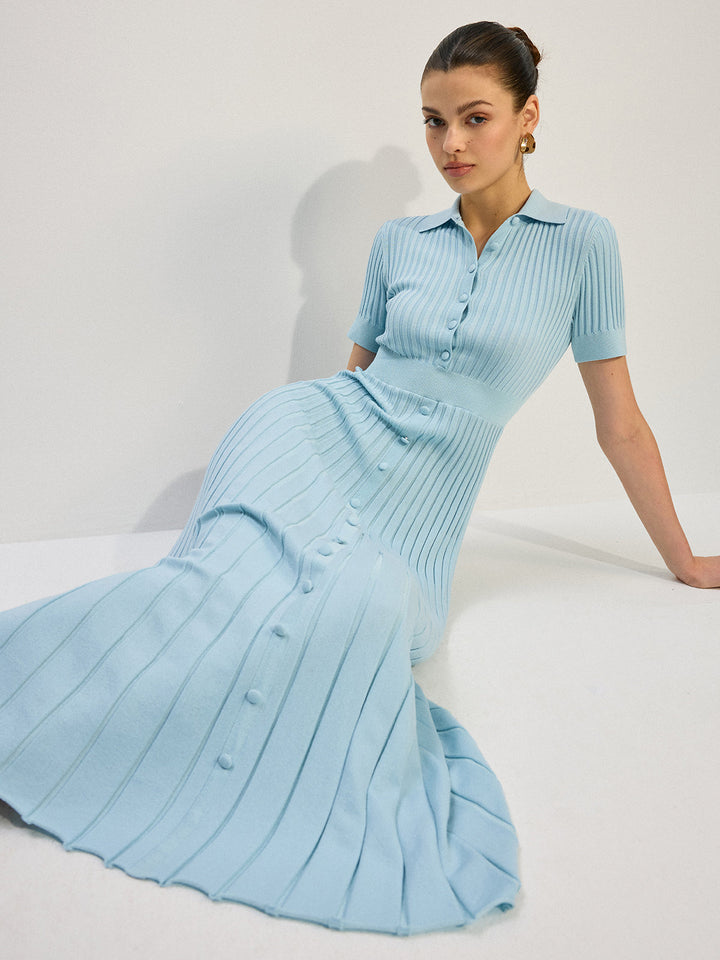 Gestricktes Kleid mit Knopfleiste vorne und Maxi-Schnitt