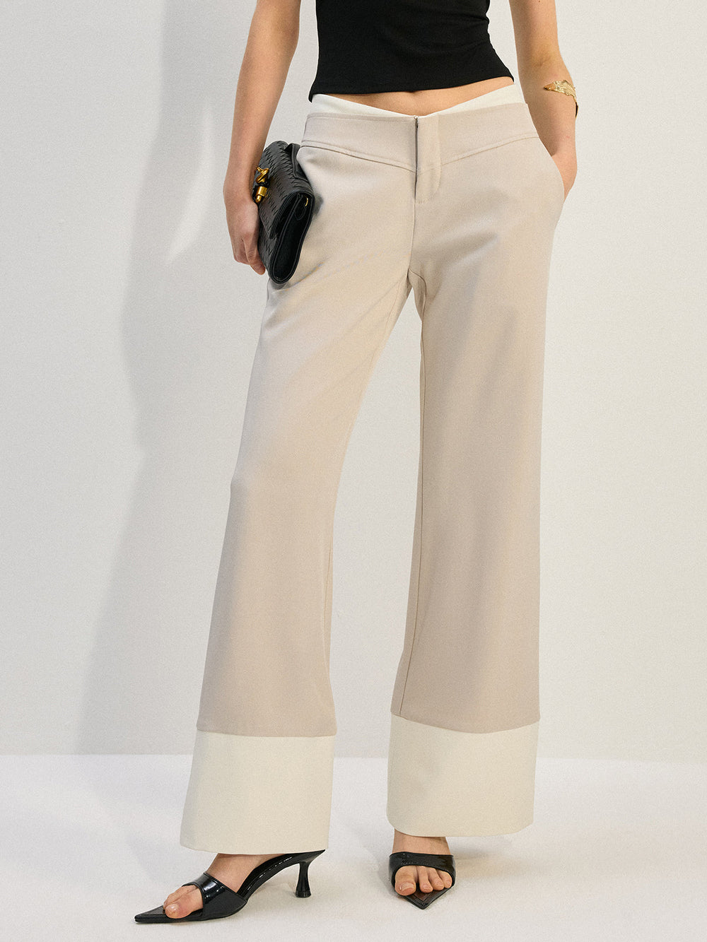 Hose mit weitem Bein und tiefem Bund mit Colorblock-Saum