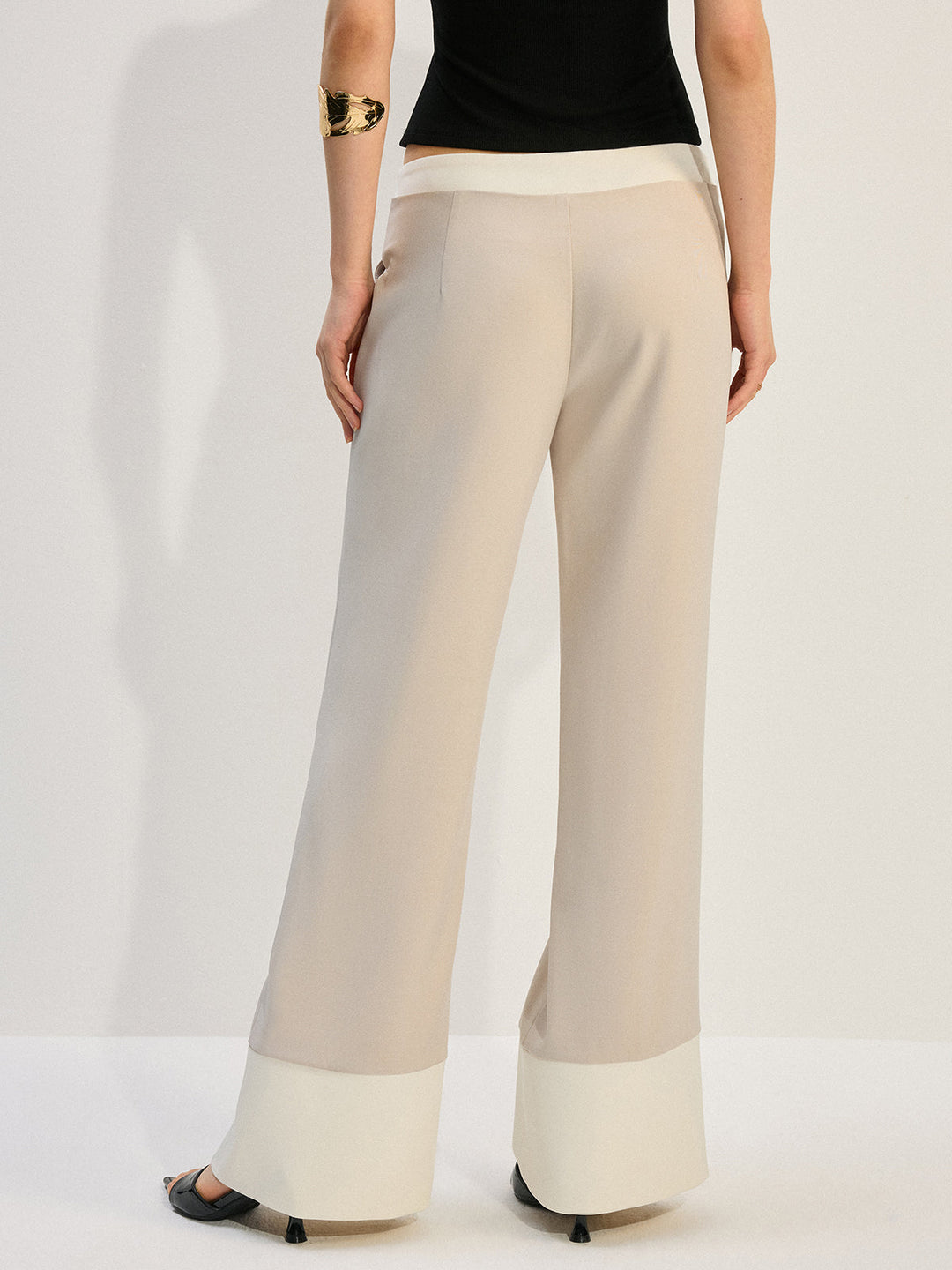 Hose mit weitem Bein und tiefem Bund mit Colorblock-Saum