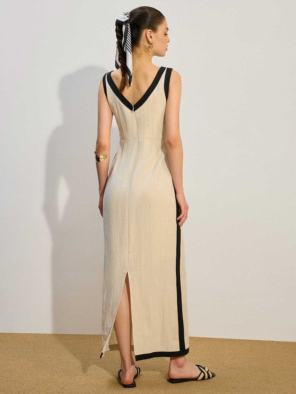 Kontrastbesatz-Maxikleid