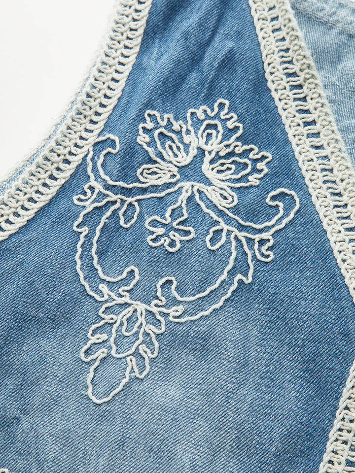 Gestickte Jeansweste mit Knopfleiste