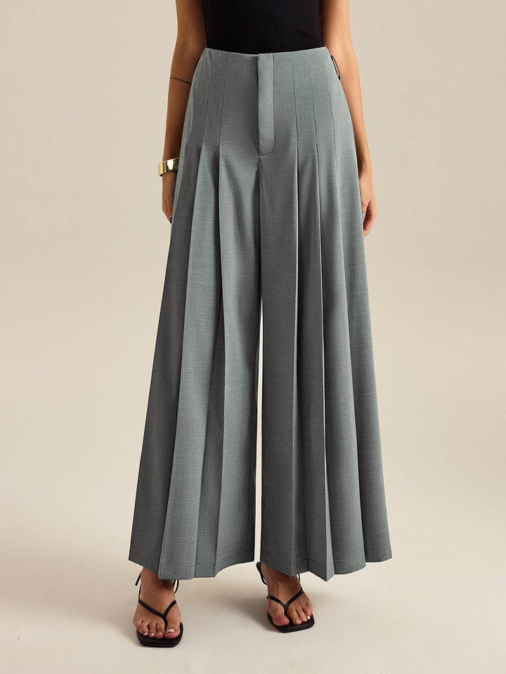 Weite Pluderhose mit Falten
