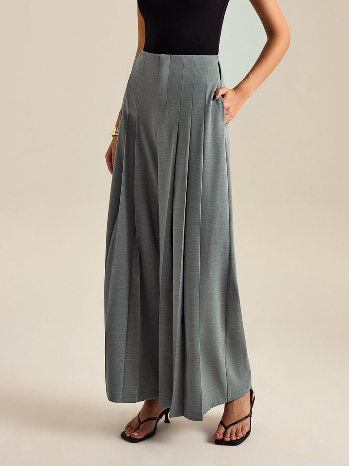 Weite Pluderhose mit Falten