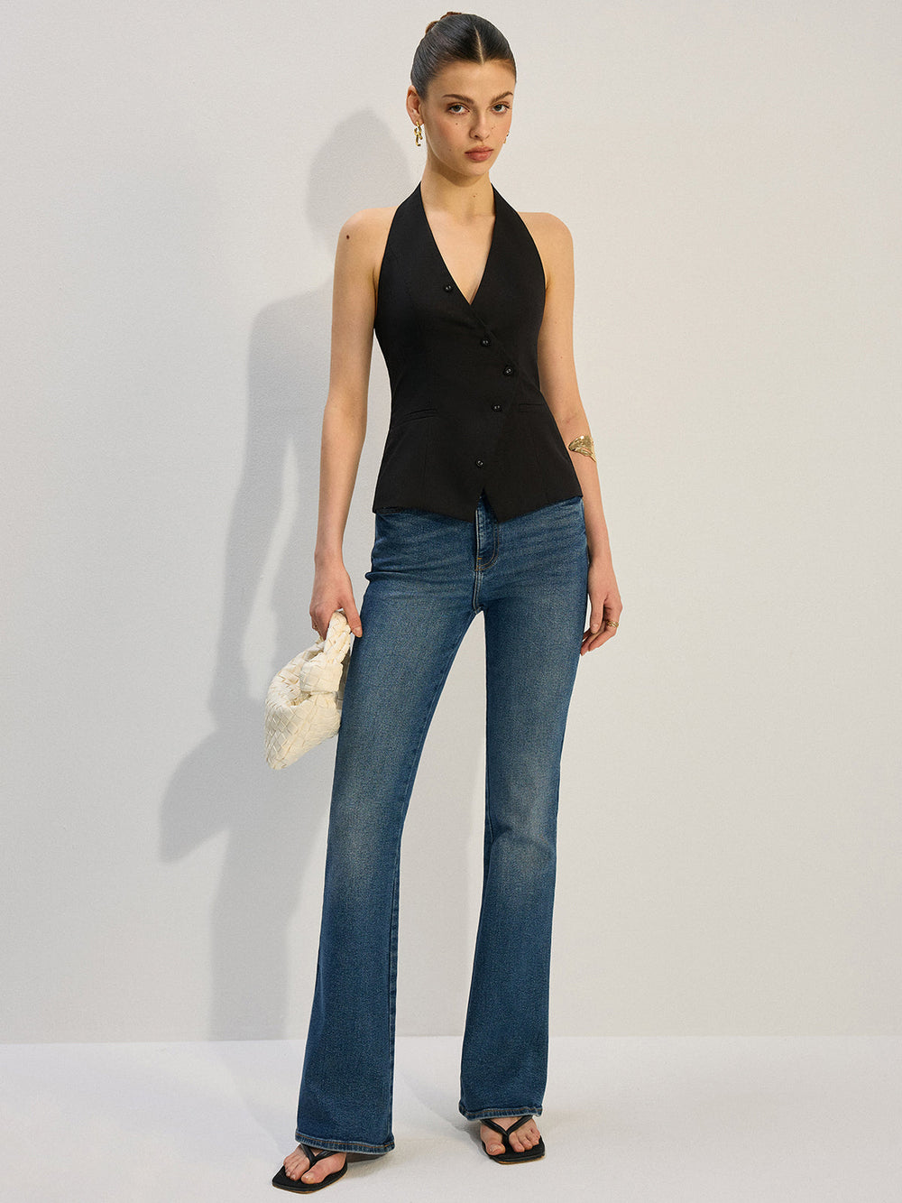 Halter Neck Asymmetrischer Weste mit Knöpfen