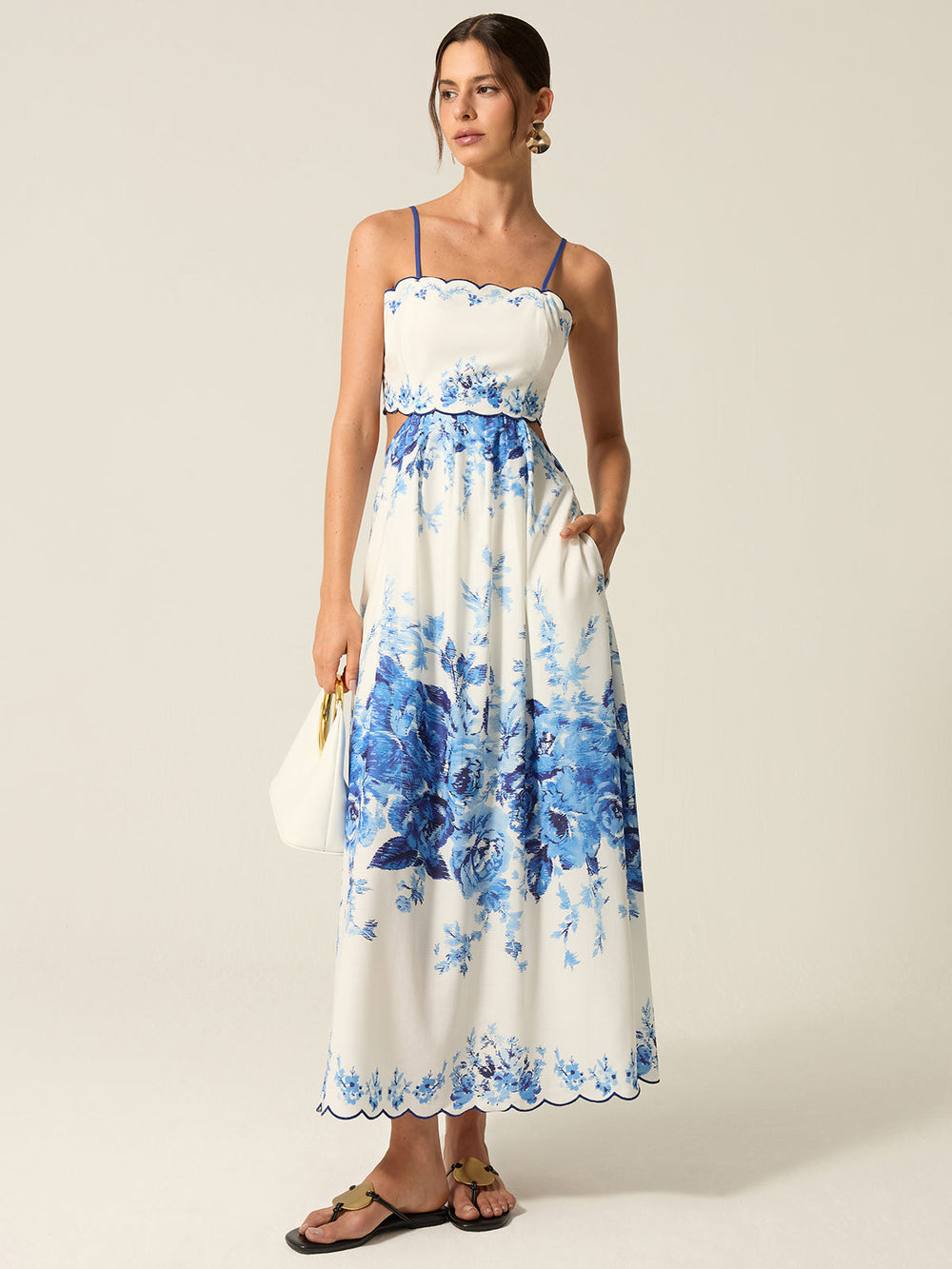 TascheMaxikleid mit Blumendruck und Cut-Out