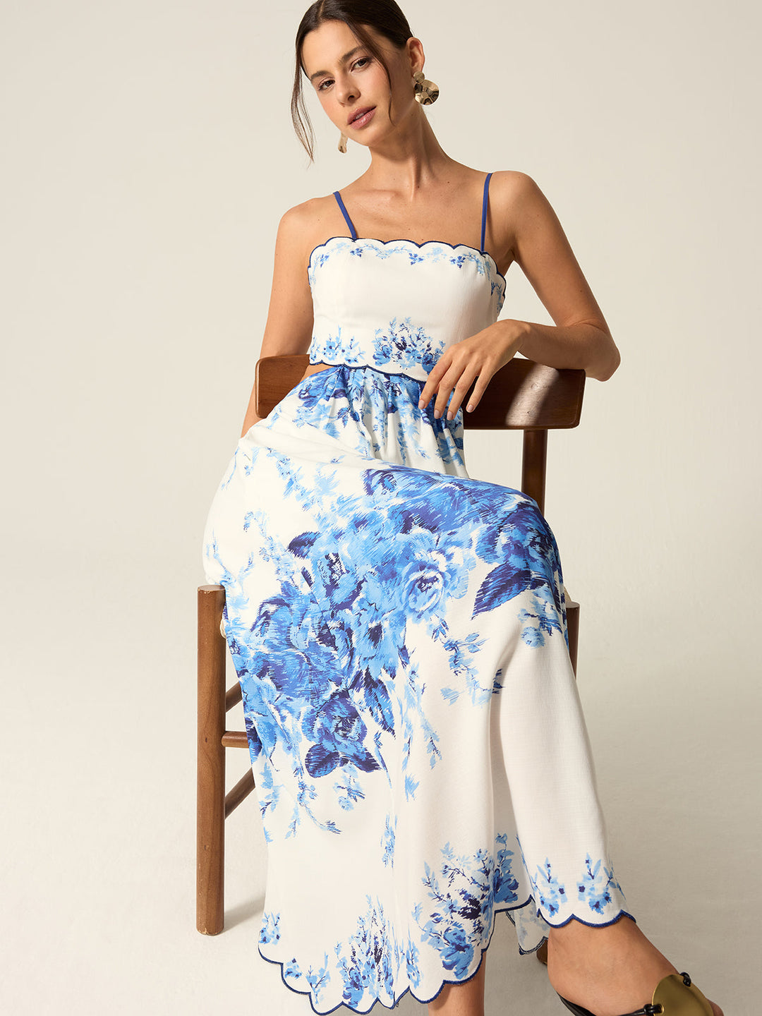 TascheMaxikleid mit Blumendruck und Cut-Out