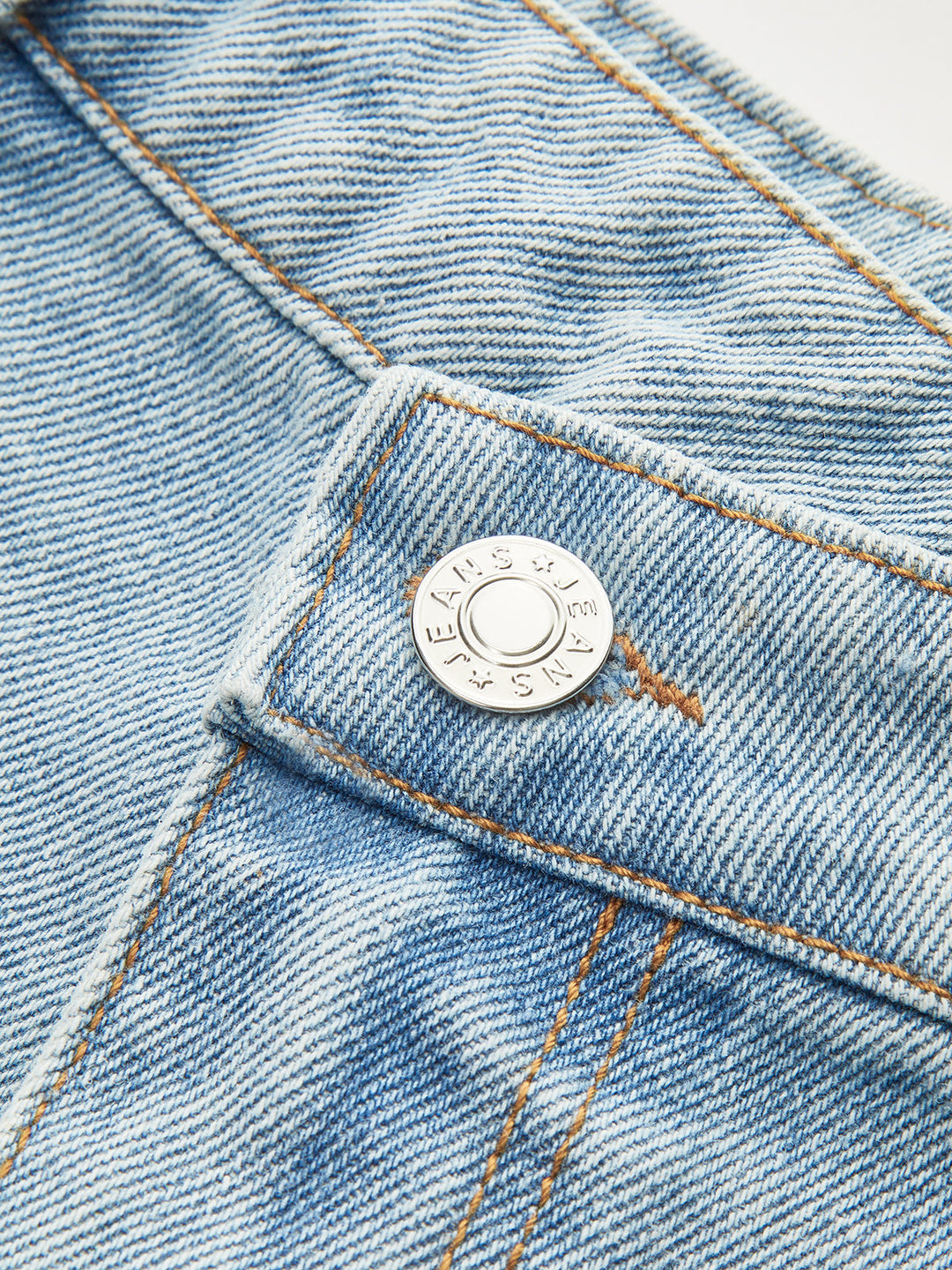 Asymmetrische Taille Distressed Denim Shorts