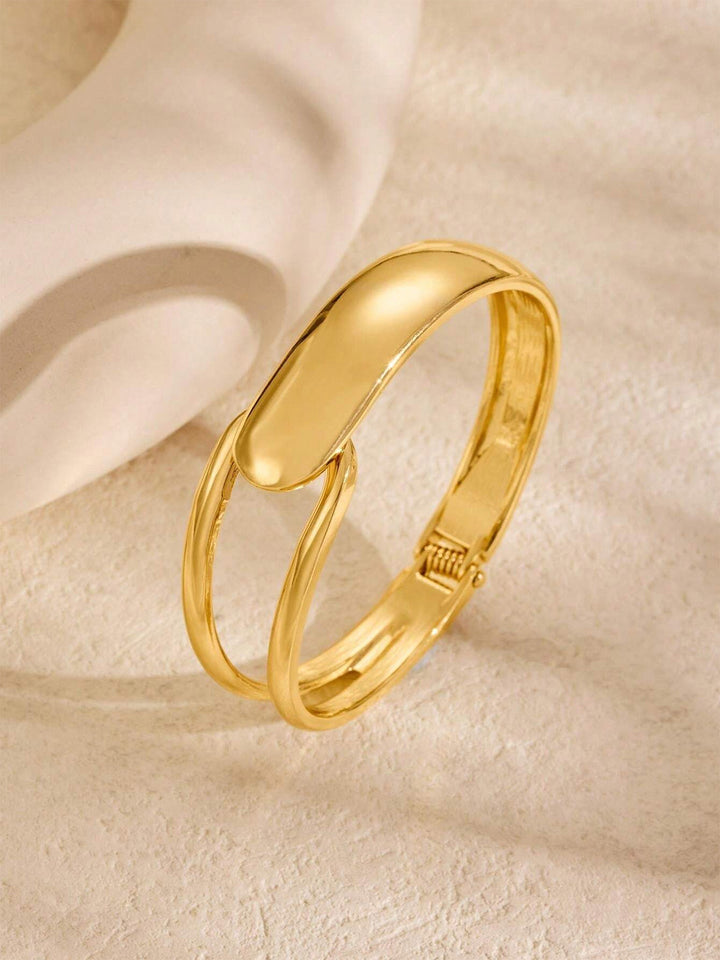 Elegante Manschettenarmband in Goldoptik