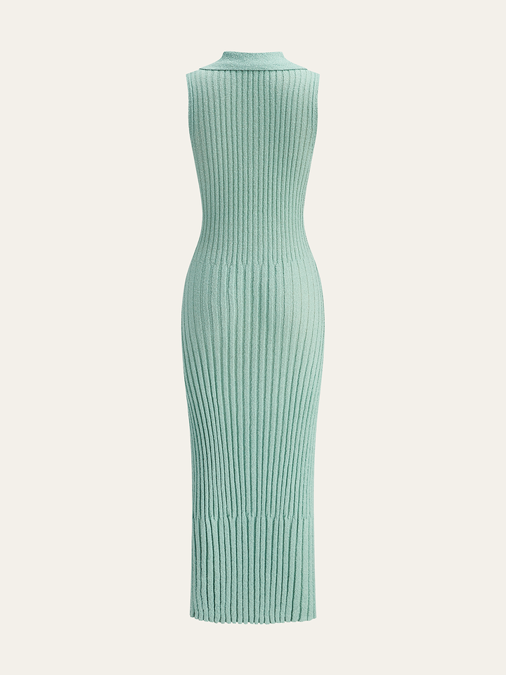 Geripptes Strickkleid mit Polokragen