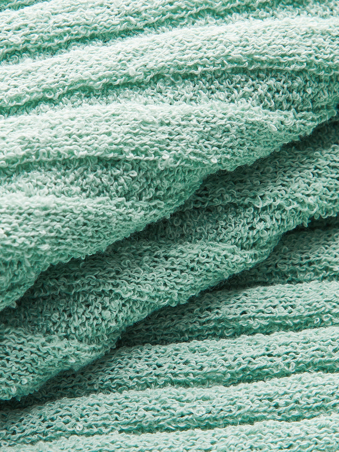Geripptes Strickkleid mit Polokragen