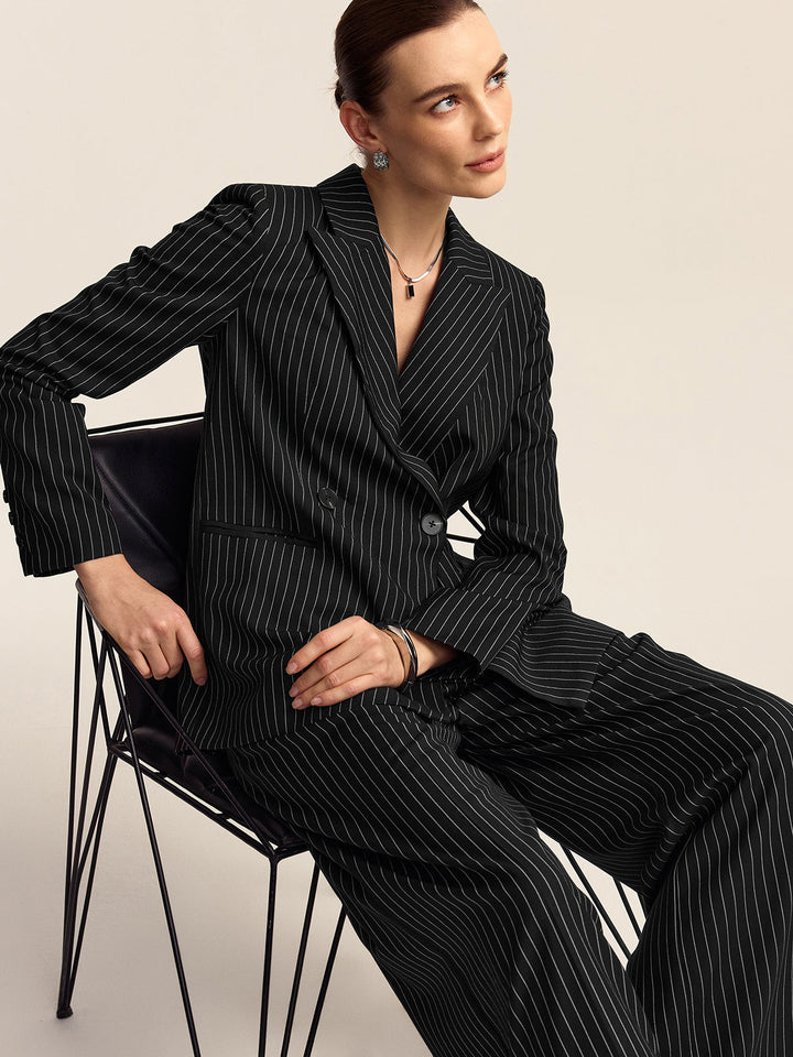 Gestreifter Zweireihiger Blazer