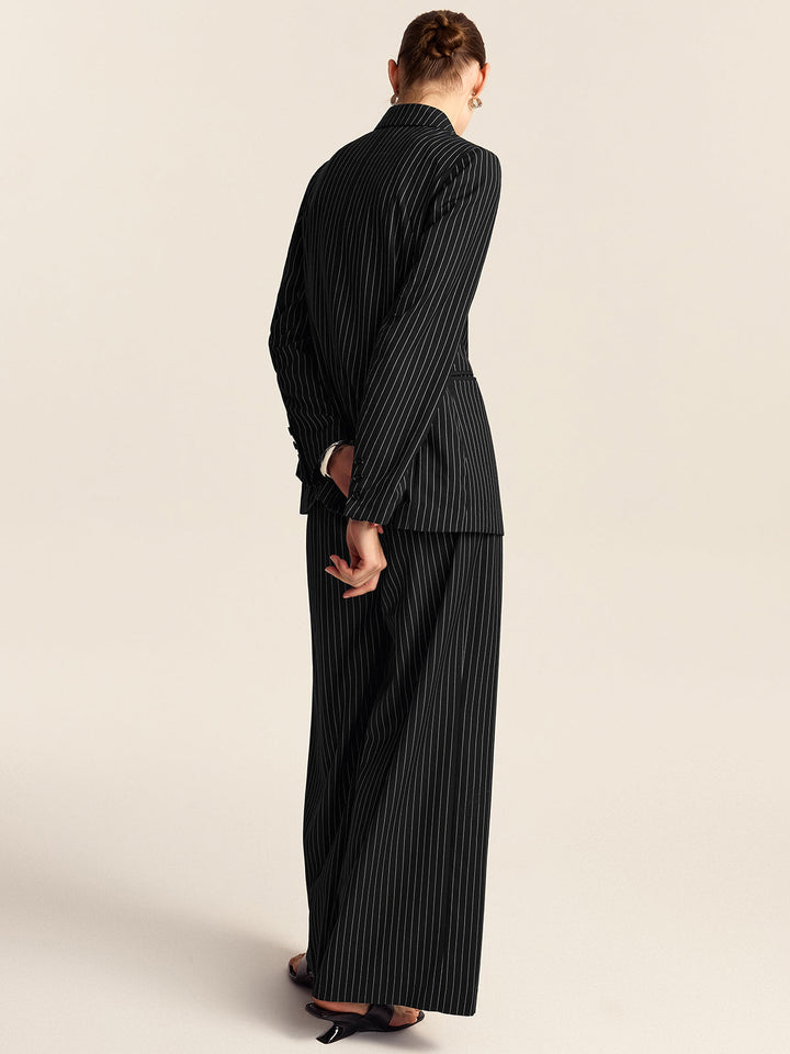 Gestreifter Zweireihiger Blazer