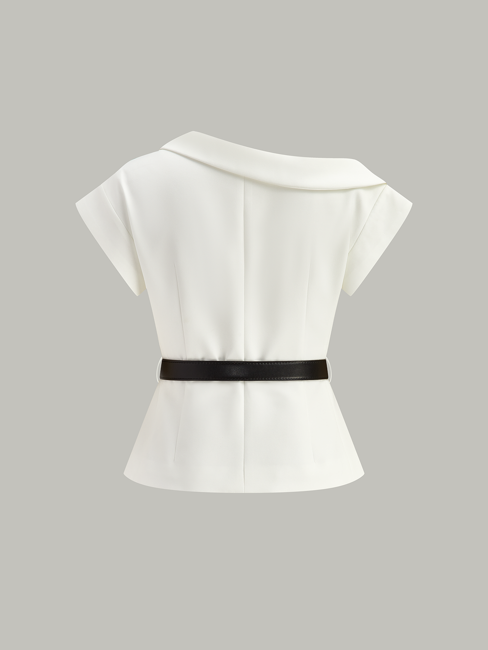 Asymmetrischer Blazer mit Gürtel