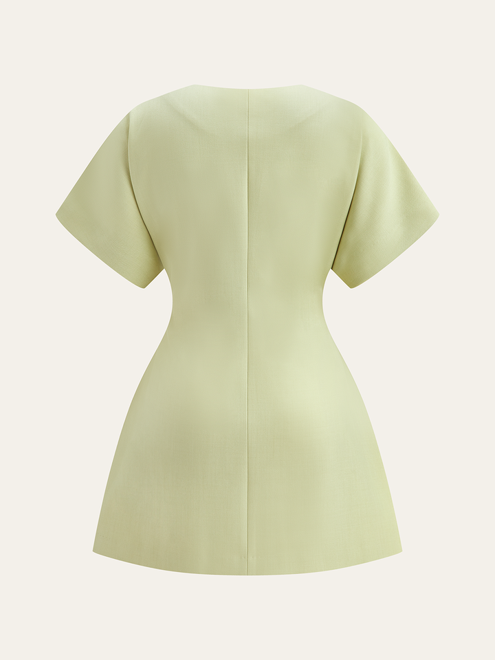 Kurzärmeliges V-Ausschnitt-Minikleid mit Knöpfen