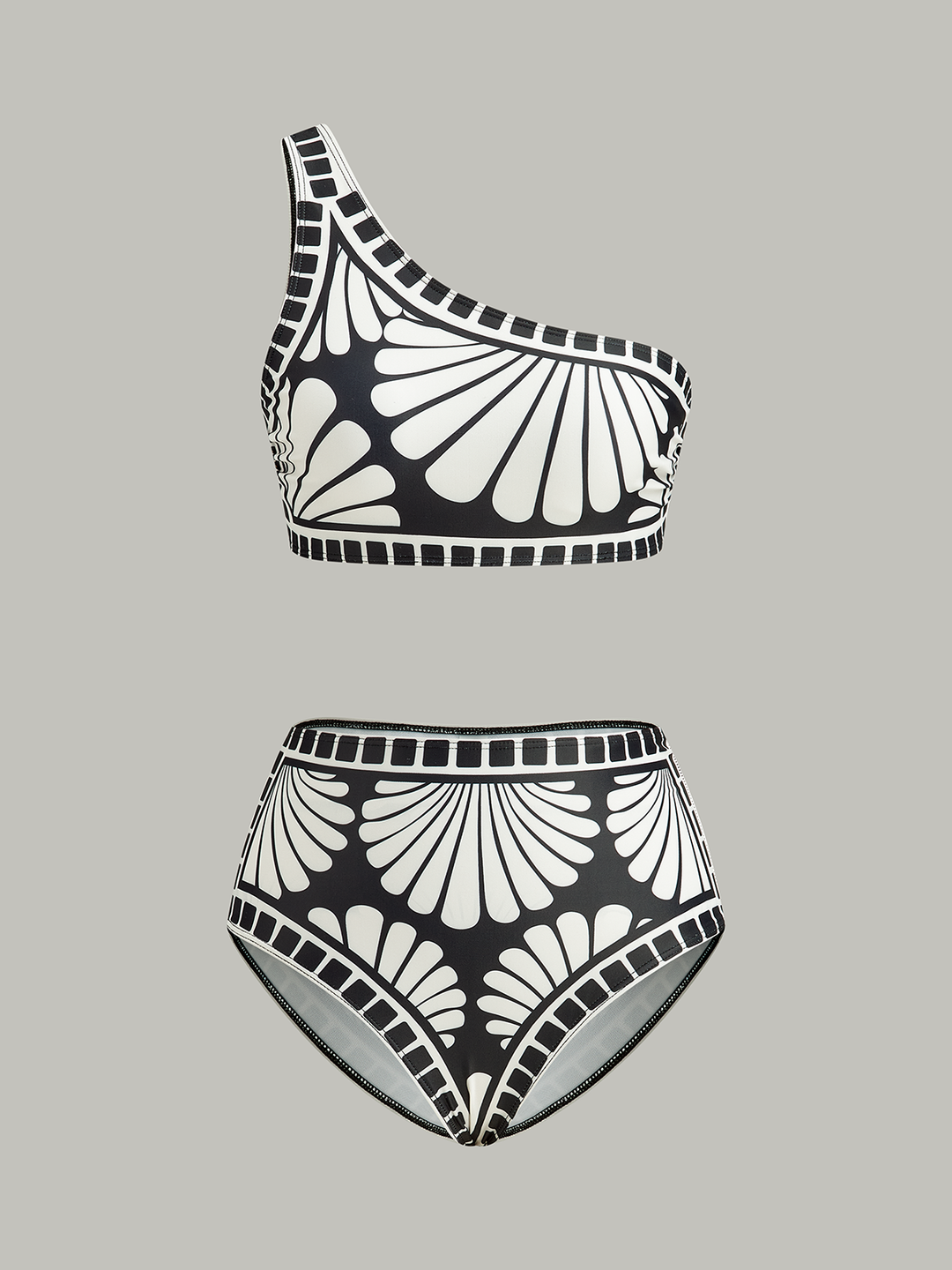 Asymmetrischer Bikini mit einem schulterfreien Oberteil