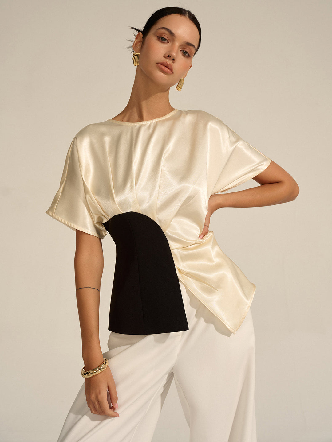 Asymmetrisches Colorblock-Oberteil