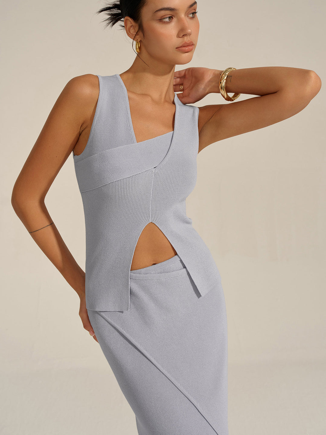 Asymmetrisches Strick-Rock-Set mit Schlitz