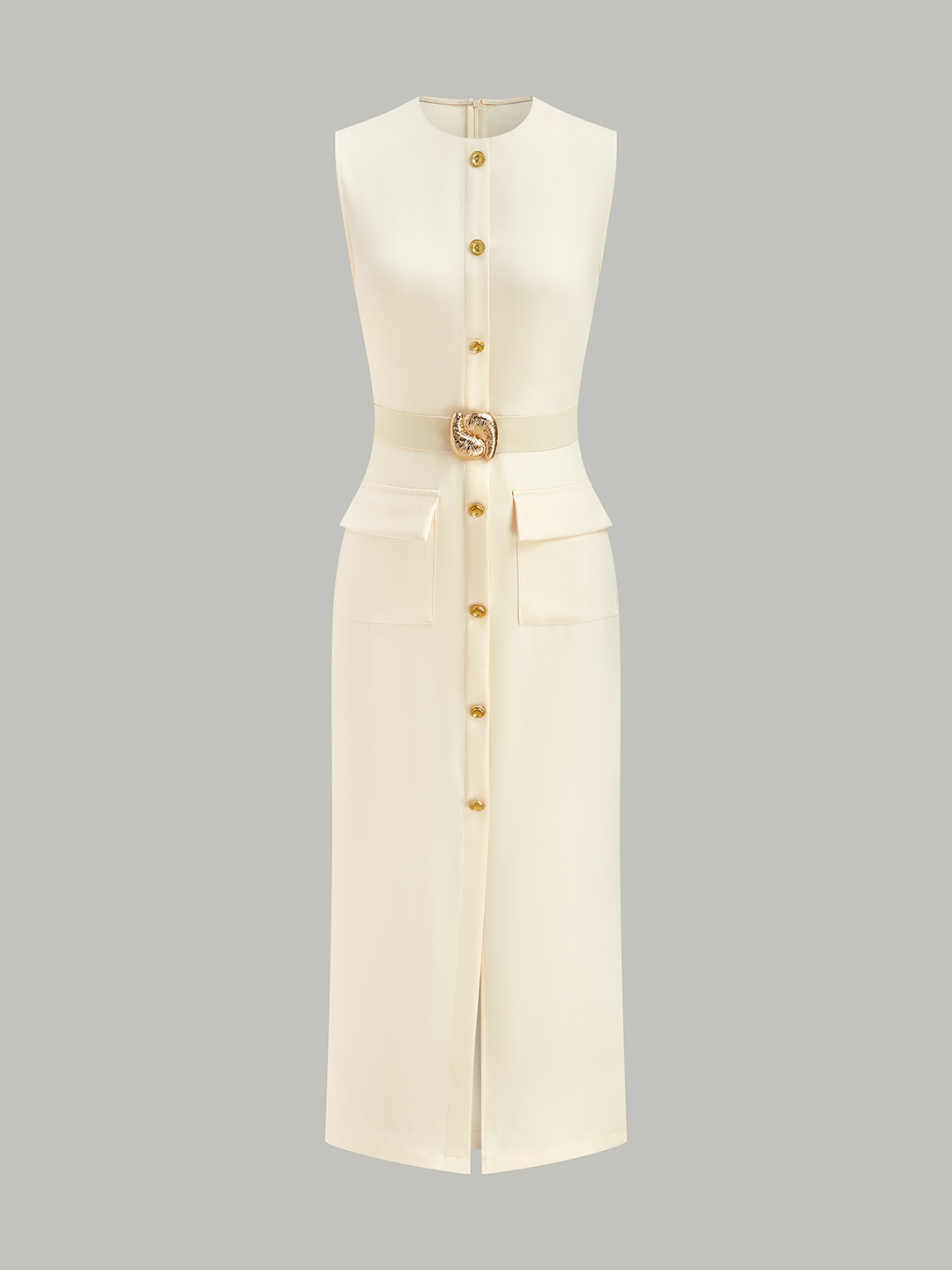 Kleid mit Knopfleiste und Gürtel