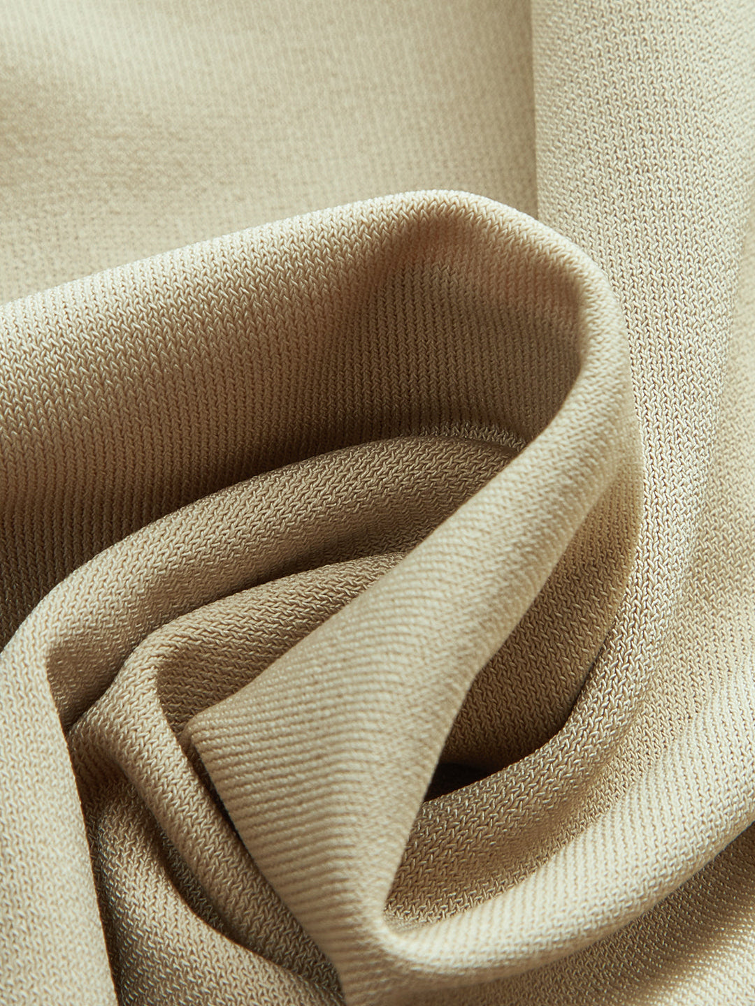 Asymmetrisches Neckholder-Oberteil mit Raffung