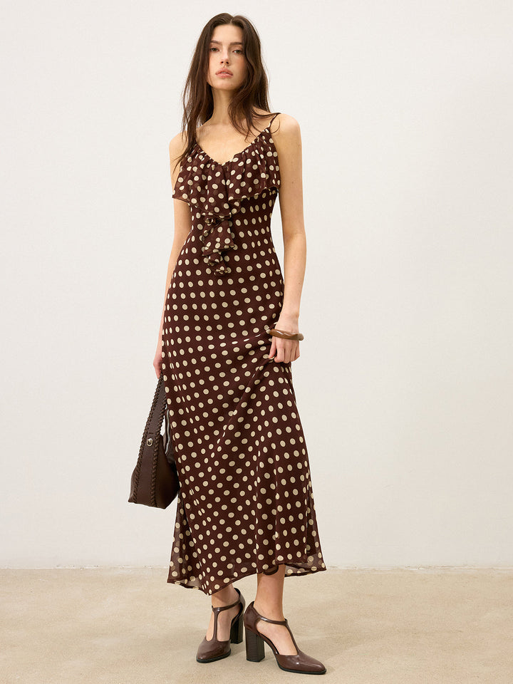 Gepunktetes Rüschen-Maxikleid mit Neckholder