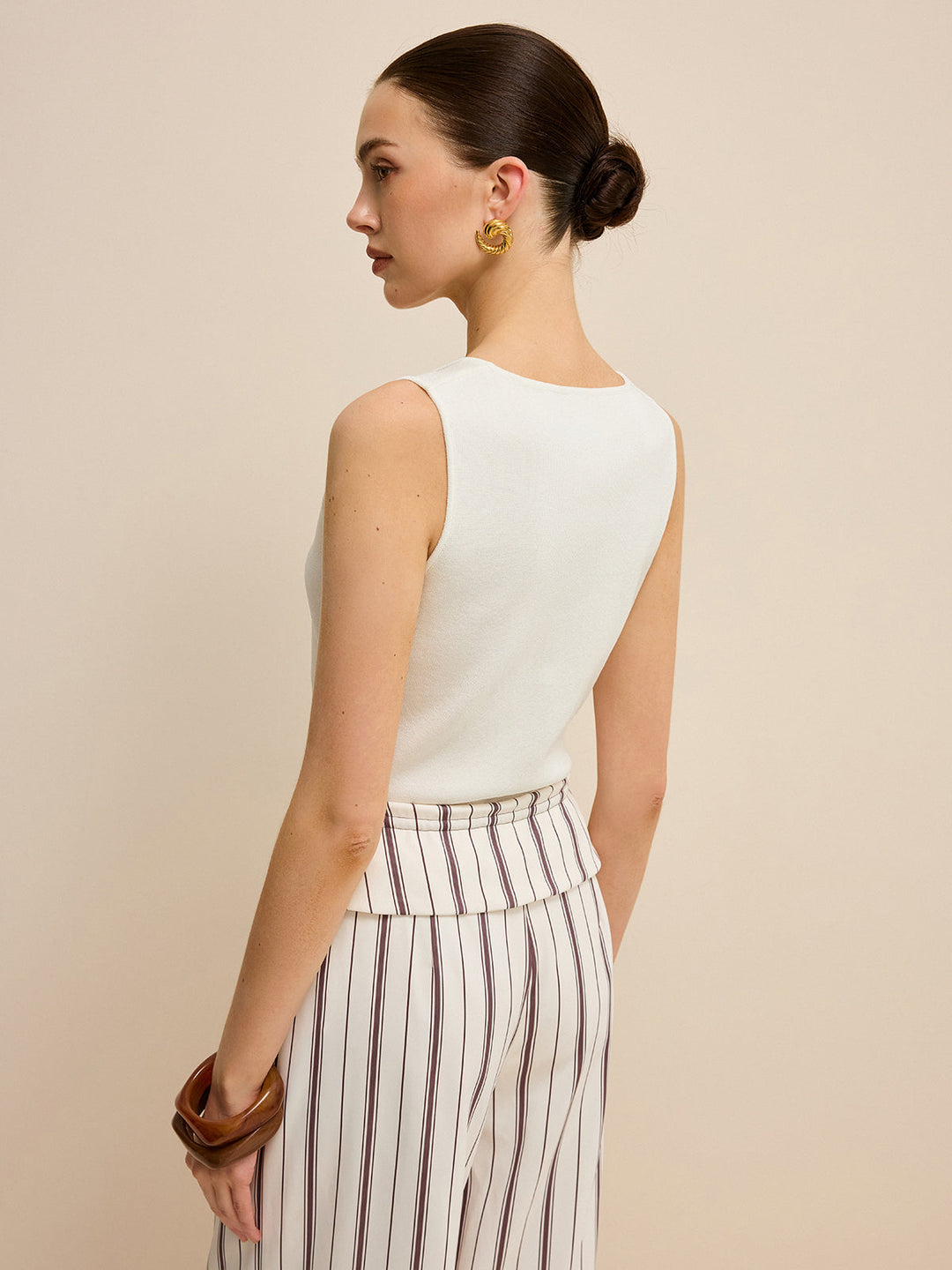 Cut-Out Tanktop