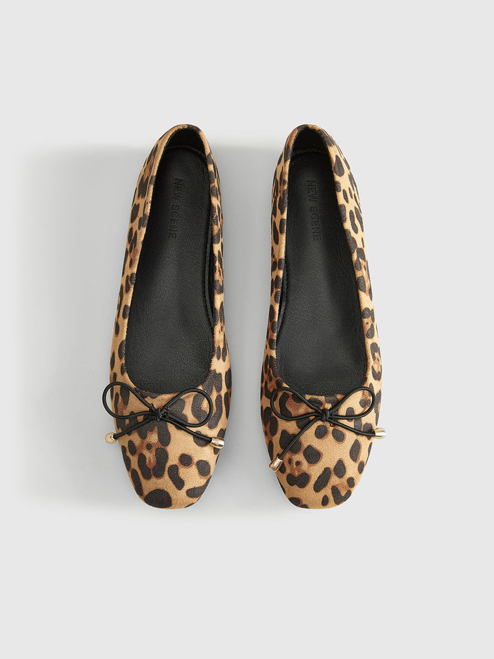 Ballerinas mit Schleifen-Detail und Leopardenmuster