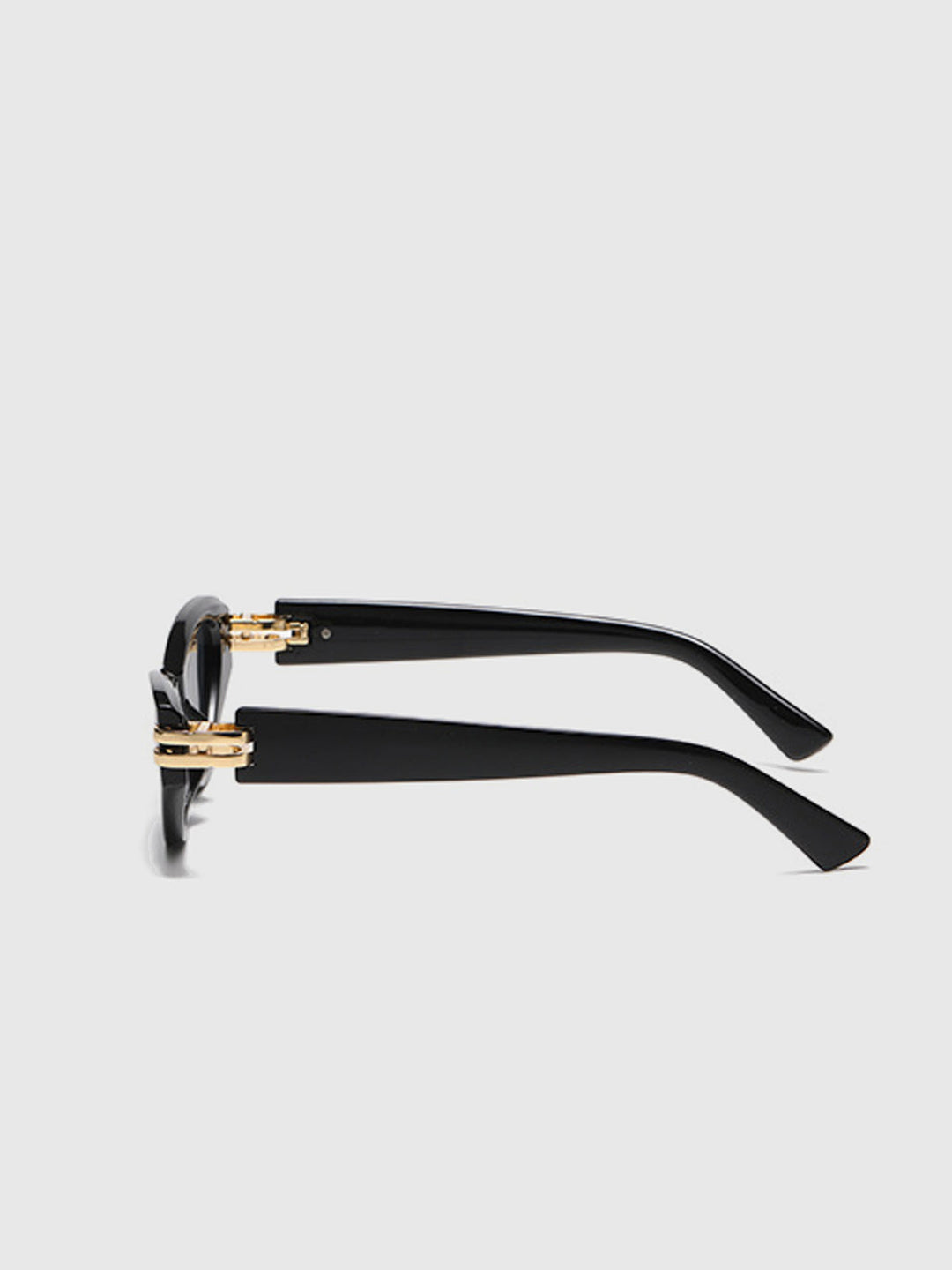 Katzenaugen-Sonnenbrille mit schwarzem Rahmen