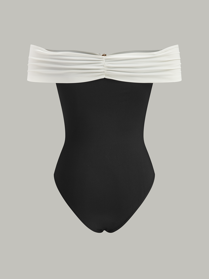 Body-Anzug mit Metalldetail und Carmen-Ausschnitt