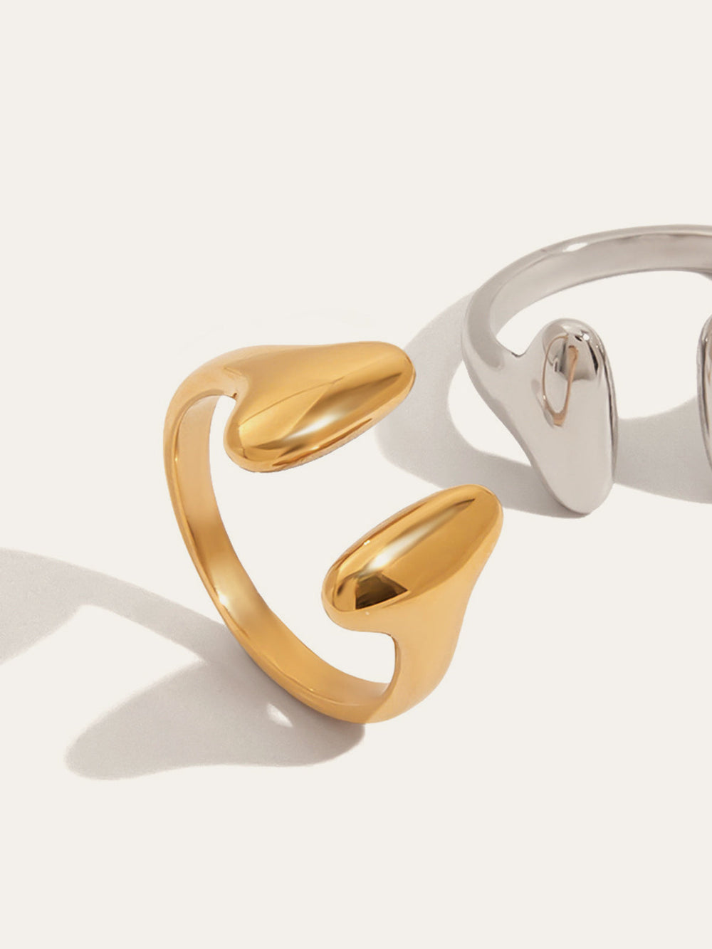 Skulpturierter offener Ring