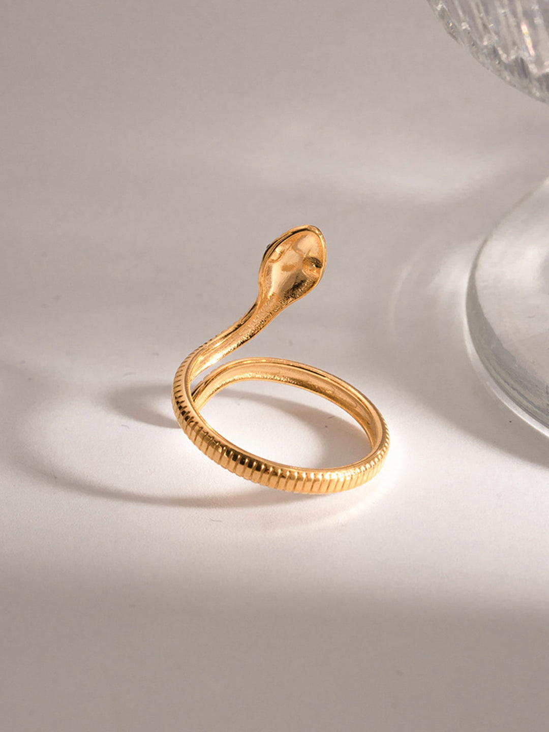 Gold-Toned Schlangenring