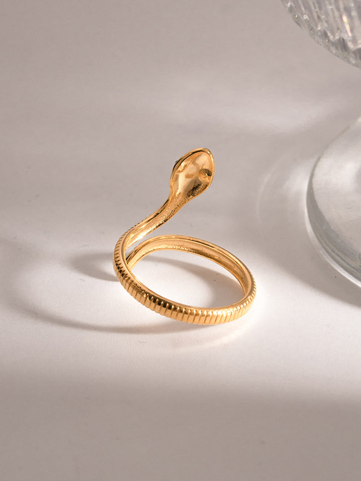 Gold-Toned Schlangenring